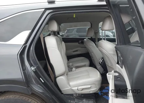 2022 Kia Sorento Hybrid S z USA, uszkodzony, nr VIN KNDRG4LG8N5084713